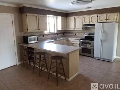 Main picture of 349 McClure Ave