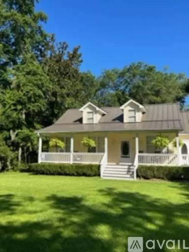 Main picture of 543 Riverland Dr