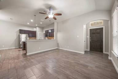 Main picture of Creekside Crossing