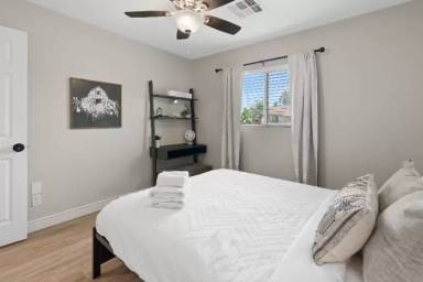 Main picture of 14808 N 36th Pl