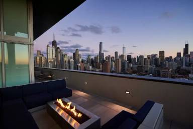 Main picture of 200 W Oak