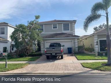 Main picture of 8889 Spring Mountain Way