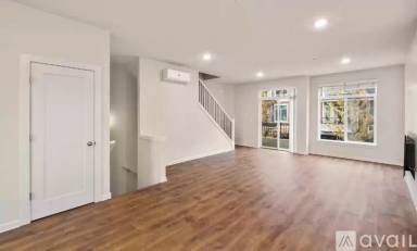 Main picture of 459 NE Patricia Ann Pl