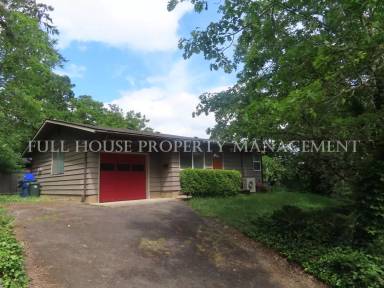 Main picture of 110 W 30th Ave