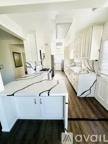 Main picture of 4625 Jacques St