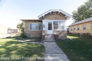Main picture of 2821 Dubuque St