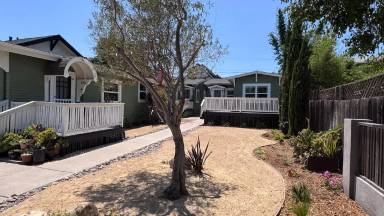 Main picture of 3366 Herman Ave