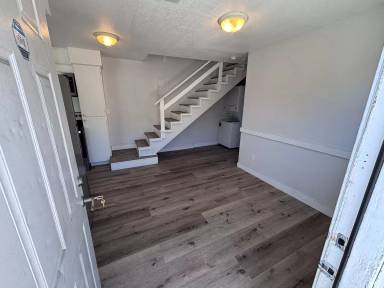 Main picture of 656 S 7th St