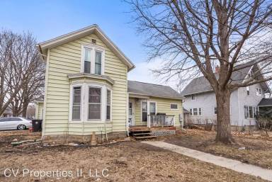 Main picture of 523 W 7th St