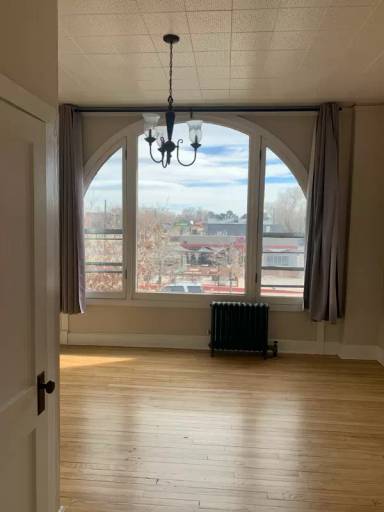 Main picture of 111 Broadway Ave