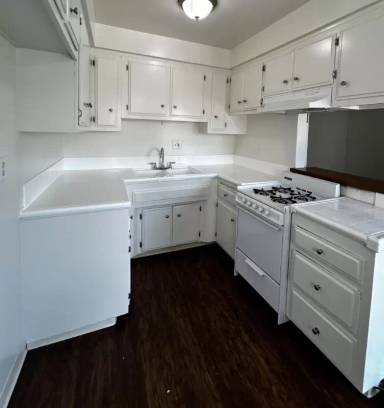 Main picture of 15531 Belshire Ave