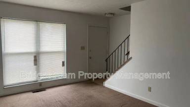 Main picture of 955 Taylorsview Dr