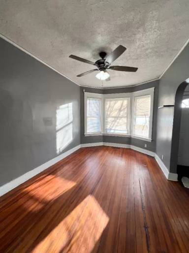 Main picture of 721 State St