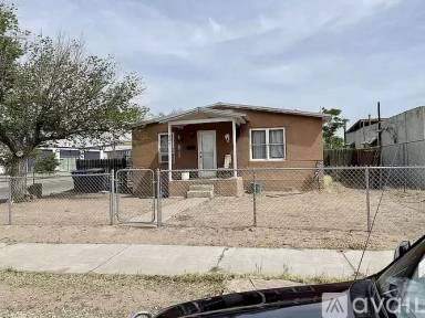 Main picture of 807 Bellamah Ave NW