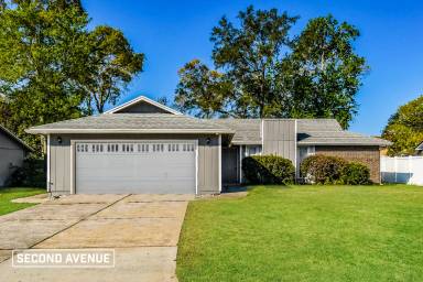 Main picture of 2030 Broad Oak Dr