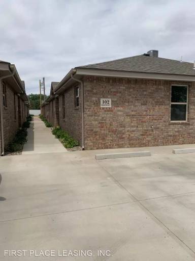 Main picture of 102 8th St