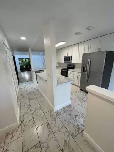 Main picture of 2641 Cayman Way