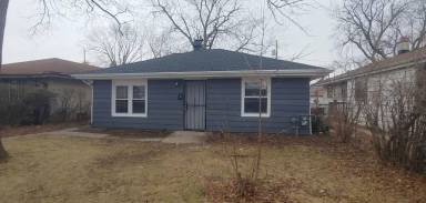 Main picture of 5955 N 79th St
