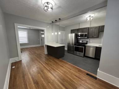 Main picture of 336 E 14th Ave