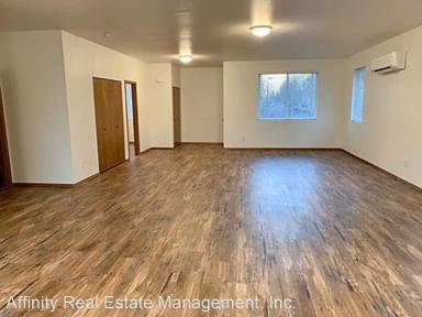 Main picture of 10307 22nd Ave E