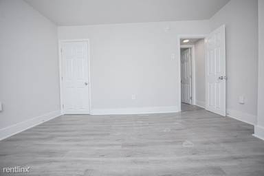 Main picture of 3049 N Stillman St