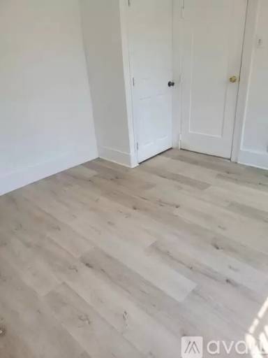 Main picture of 331 W 49th St