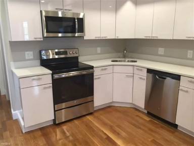 Main picture of 900 Massachusetts Ave