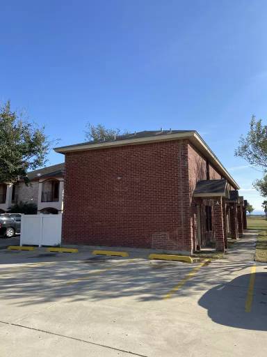 Main picture of 746 Sonesta Dr