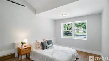 Main picture of 10523 Newcombe Dr