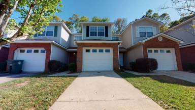 Main picture of 130 Woodmere Dr