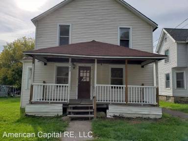 Main picture of 2943 Main St