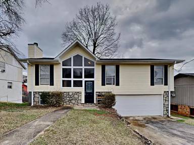 Main picture of 205 Closhire Dr