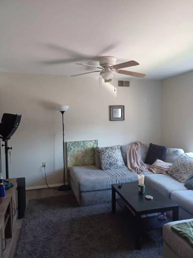 Main picture of 231 Chalmers Court 2D