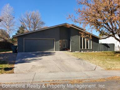 Main picture of 357 1/2 Martello Dr