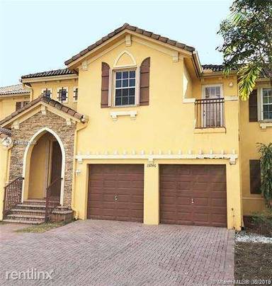 Main picture of 15246 SW 8th Way