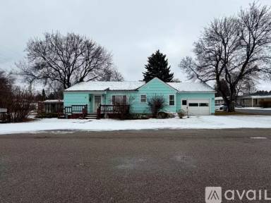 Main picture of 181 W Custer Ave