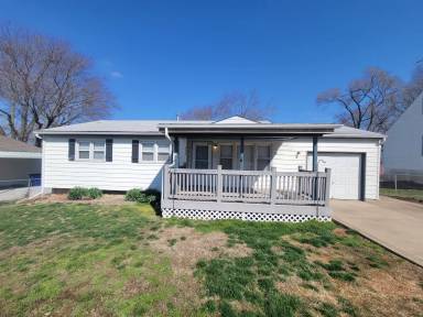 Main picture of 6008 E 149th Ter