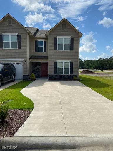 Main picture of 207 Boyington Place Rd