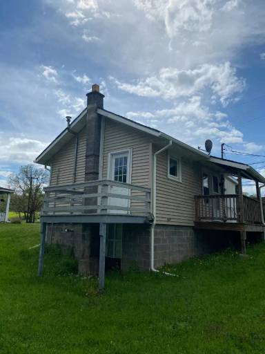 Main picture of 1625 SR 307