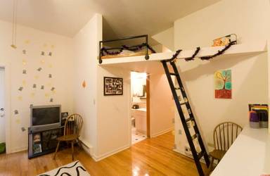 Main picture of 611 W. Briar