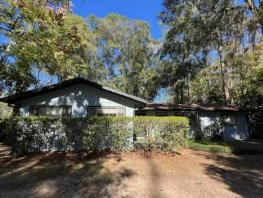 Main picture of 3030 SW 2nd Ave