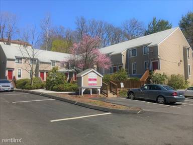 Main picture of 775 W Main St