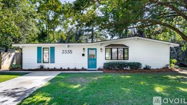 Main picture of 2335 Toussaint Ave