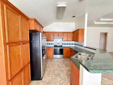 Main picture of 2202 Amethyst Dr