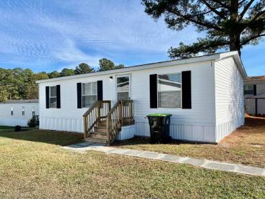 Main picture of 553 Corbin St