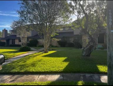 Main picture of 5118 Middlecoff Rd
