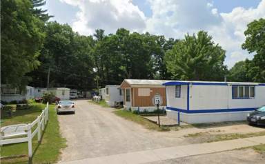 Main picture of Lakeview Trailer Court