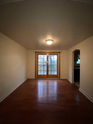 Main picture of 30 Sceneridge Ave