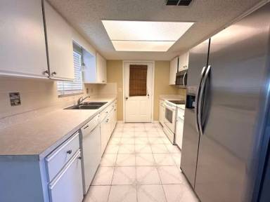 Main picture of 10235 SE 179th St