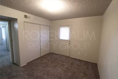 Main picture of 544 W 9th St